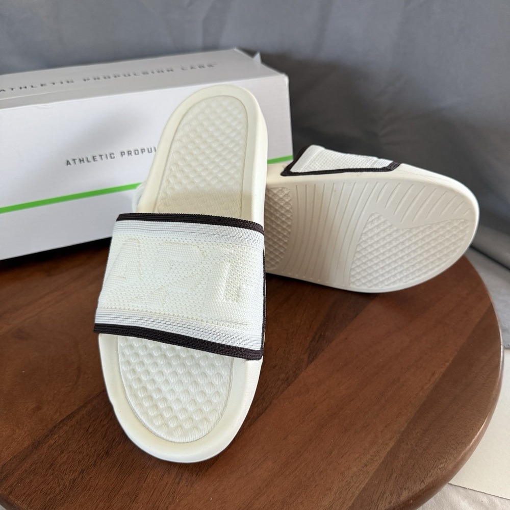 APL Athletic Propulsion Labs Women's BL Technloom Slide‎ Size 11/Men's 9.5 Ivory